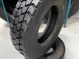 Pneus Recapados 275/80r22.5 em Ponta Grossa