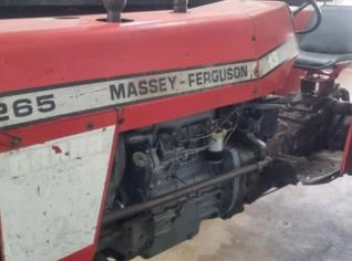 Trator Massey Ferguson 265 em Bauru - SP