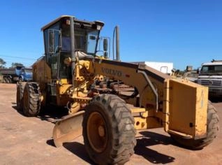 Motoniveladora Volvo G940 - 2014 em Aparecida de Goiânia