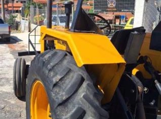 Trator Valmet 62 em Salitre - Ótimo Estado