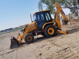 Retroescavadeira JCB 3CX 2021 à Venda