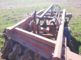 Grade Aradora Tatu 12x32 em Araguapaz - GO