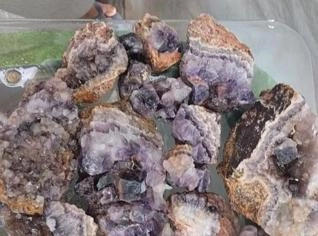 Pedras Naturais de Ametista em Kilo