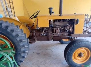 Trator Valmet 65 - 4x2 Conservado