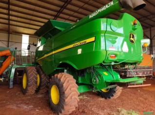 Colheitadeira JonhDeere S540 2017 em Ivaiporã PR