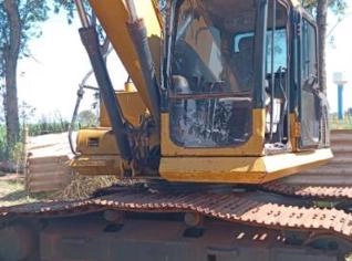 Escavadeira Hidráulica Komatsu PC 160 LC 2005