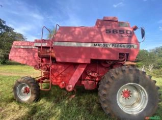 Colheitadeira MF 5650 em Santo Antônio do Aracanguá