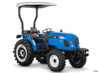 Trator LS Tractor R50 - Potente e Versátil em Garuva/SC