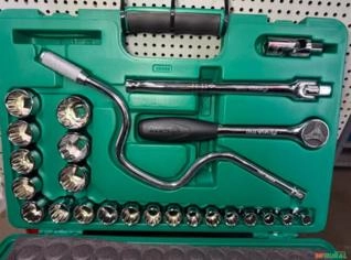 Jogo de Soquetes Estriados 1/2" SATA com 28 Peças