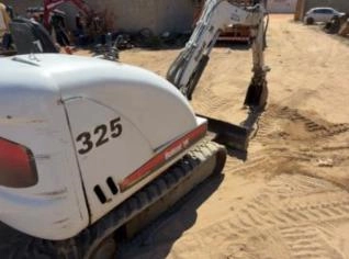 Bobcat 325 - Mini Escavadeira 2011 em Petrolina