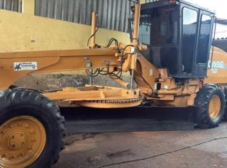 Motoniveladora Case 845 - Potência e Precisão