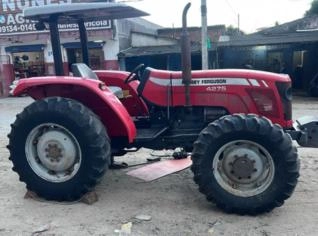 Trator Massey Ferguson 4275 - Ano 2015