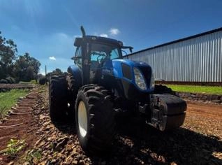 Trator New Holland T7.175 4x4 em Coronel Freitas