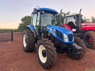 Trator New Holland TL 5.80 em São Miguel do Iguaçu