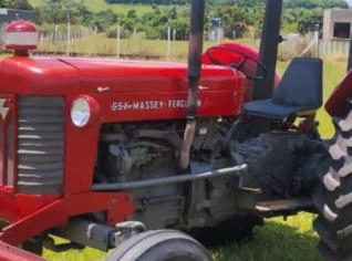 Trator Massey Ferguson 65x 4x2 - 1975