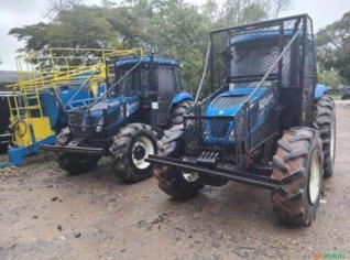 Trator New Holland TL 85E com Ar-Condicionado