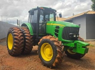 Trator John Deere 6180J - 2012