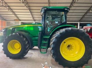 Trator John Deere 8270R 2022