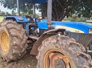 Trator New Holland 7630 à Venda
