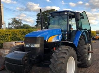 Trator New Holland TM 7040 à venda