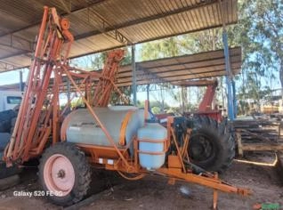 Pulverizador Jacto AD 18 - 2002