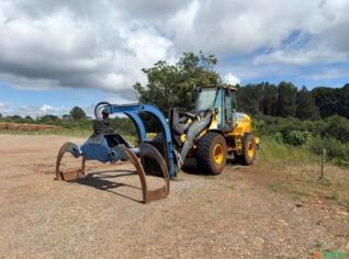 Pá Carregadeira JD 624K - Ano 2020