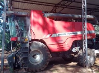 Colheitadeira MF 5690 - Ano 2017 em Araçatuba - SP