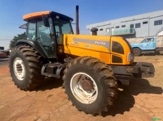 Trator Valtra BH 205 cv Novo