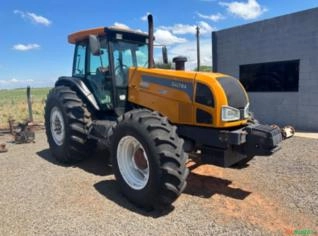 Trator Valtra BH 205 CV 2012 em Catanduva - SP