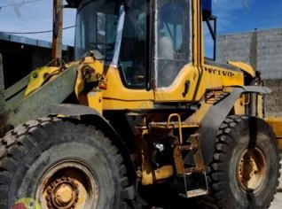 Pá Carregadeira Volvo L90F - Desmontagem para Peças