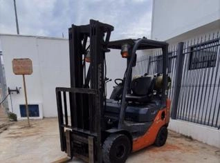 Empilhadeira Toyota 1.8 Ton - Excelente Estado