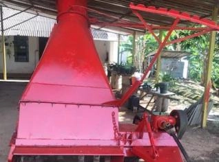 Forrageira Cata-Capim Tarupp - Usada em Atibaia/SP