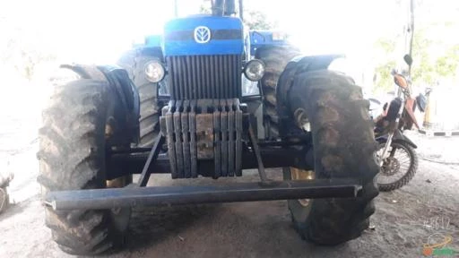 Trator New Holland 7630 4x4 ano 04