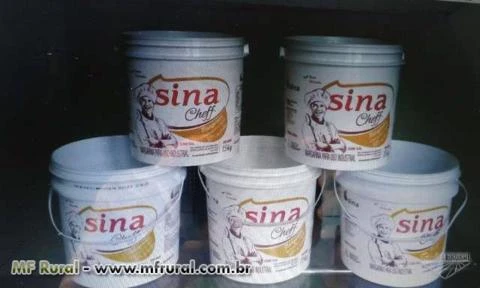 vendo baldes de plasticos de margarina 15 Kls usados varejo 6,00 unid / preço no atacado a combinar