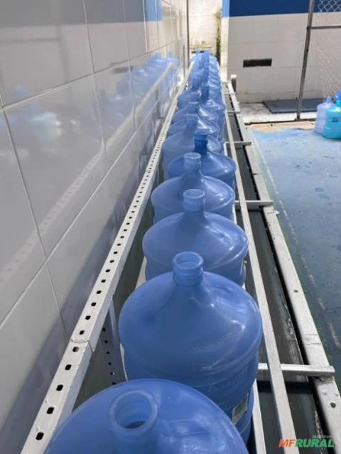 Industria de água mineral natural