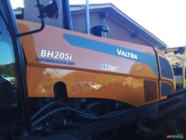 Trator Valtra/Valmet BH 205 4x4 ano 11