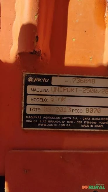 Pulverizadore Autopropelido Jacto Uniport 2500 STAR  Ano 2013