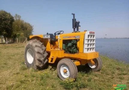 Trator Cbt 2600 4x2 ano 87
