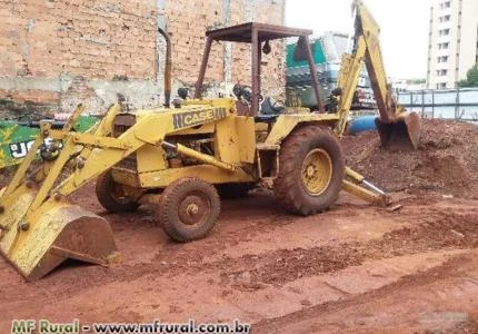 Retroescavadeira CASE