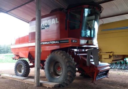 Colheitadeira Ideal 9090 Turbo Hydro