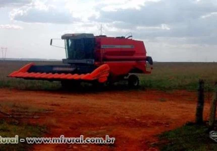 Colheitadeira MF 34 ano 2001