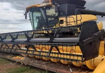Colheitadeira New Holland