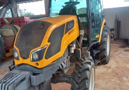 Trator A 83 F Valtra