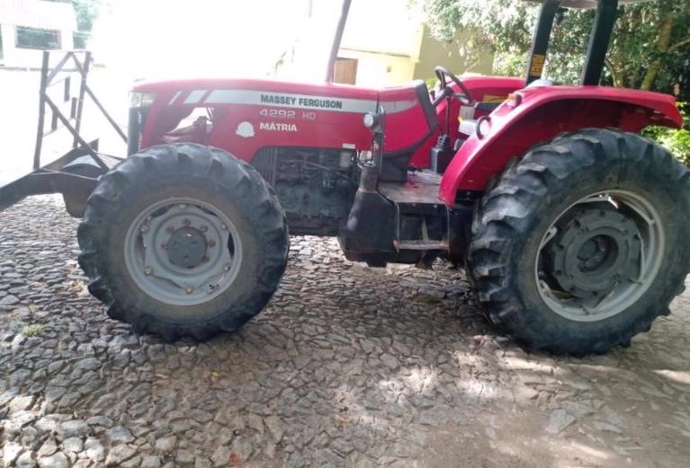 Trator Massey Ferguson 4292 Hd em Juiz de Fora MG à venda. 788874