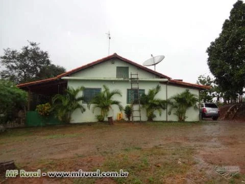 SITIO EM PARIQUERA-AÇU