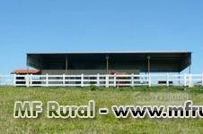 Fazenda com estrutura completa para pecuária na região de Garça/SP