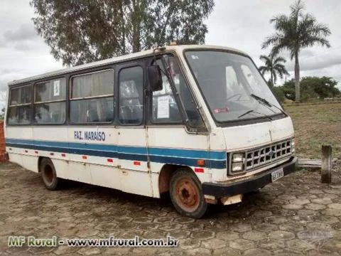 Microonibus Marca Ford modelo FB-4000 Ano 1982