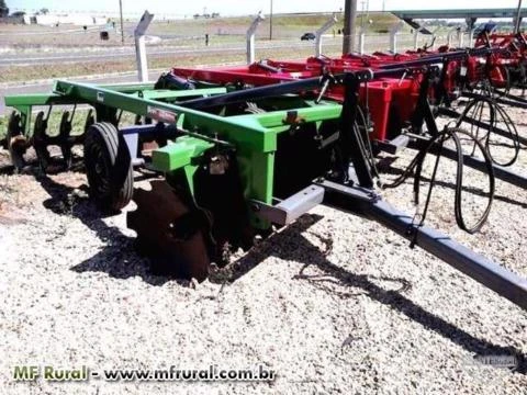 Locações de Tratores e Implementos Agrícolas, Onibus e Caminhões