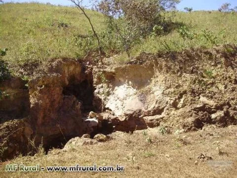 FAZENDA COM JAZIDA DE MANGANES OPORTUNIDADE UNICA EM GOIAS REGIAO NORTE