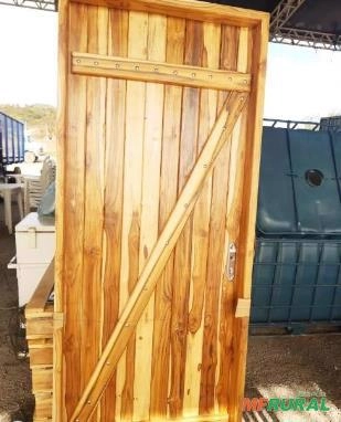 Imagem Madeira de Teca Imagem Madeira de Teca